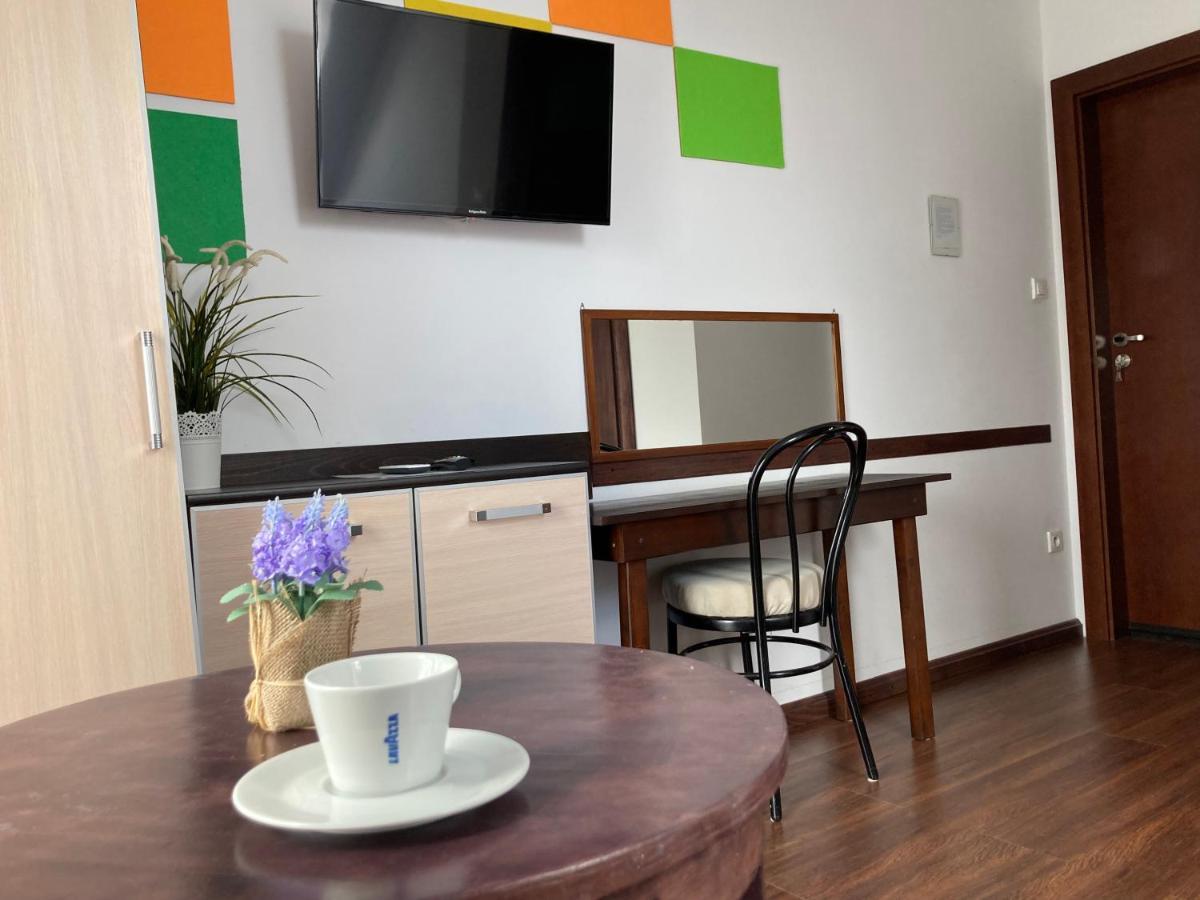 Apartamenty I Pokoje Na Letniej Ujście-Darłowskie Exteriör bild