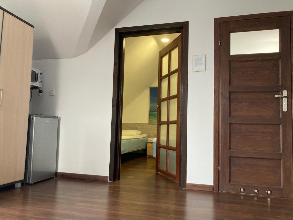 Apartamenty I Pokoje Na Letniej Ujście-Darłowskie Exteriör bild