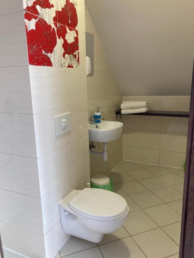 Apartamenty I Pokoje Na Letniej Ujście-Darłowskie Exteriör bild