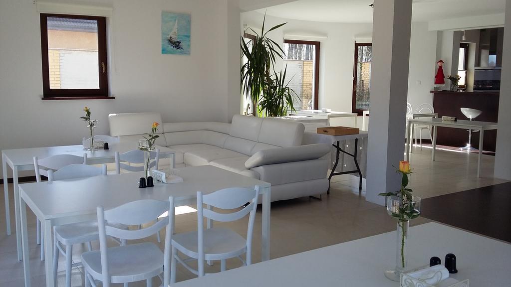 Apartamenty I Pokoje Na Letniej Ujście-Darłowskie Exteriör bild