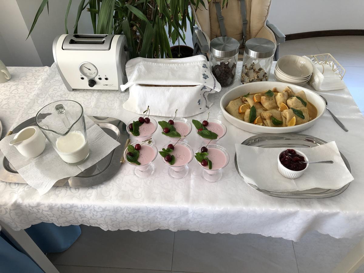 Apartamenty I Pokoje Na Letniej Ujście-Darłowskie Exteriör bild